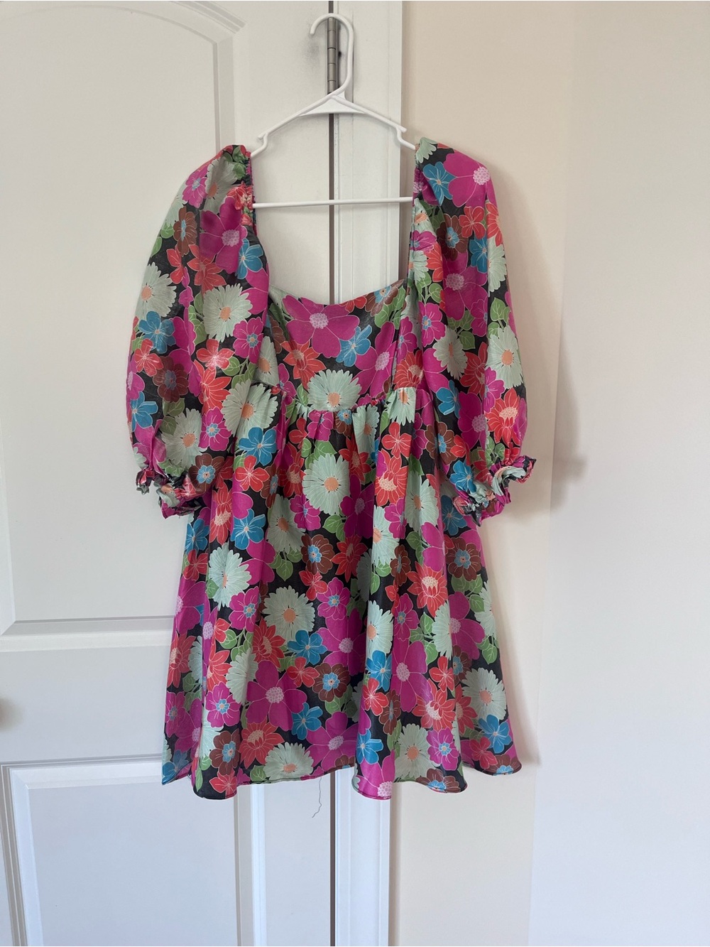Floral Puff-Sleeve Dress in Pink & Multicolor